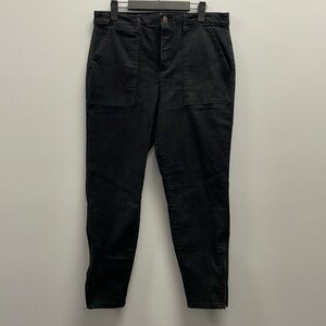 “Social Standard by Sanctuary” Size 10 Zipper Ankle Jeans